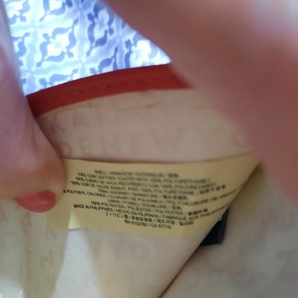 Kate Spade Red Laurel Way Darci Zip Leather Wallet NWOT - Picture 6 of 15